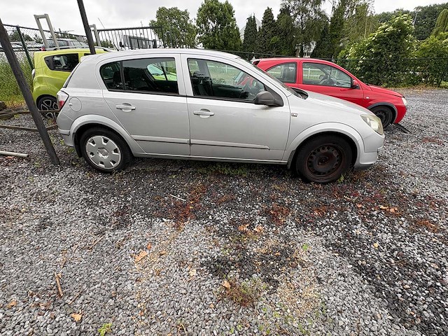 Opel - astra - 1.4 enjoy - car - 2005 - afbeelding 6 van  12