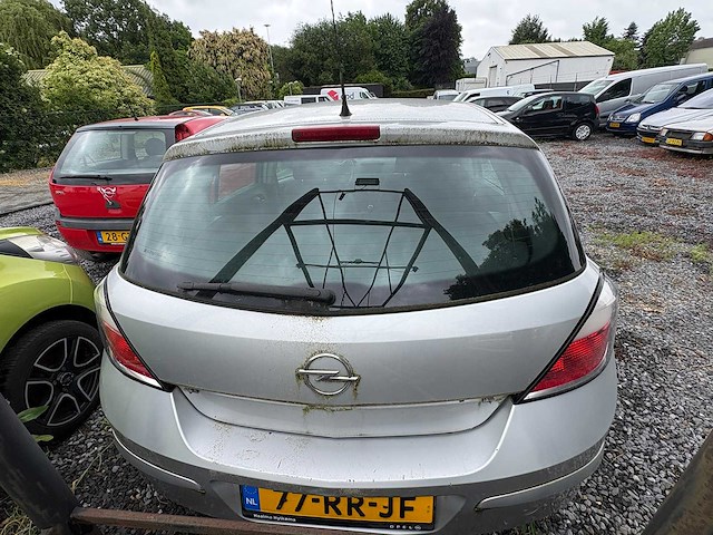 Opel - astra - 1.4 enjoy - car - 2005 - afbeelding 7 van  12