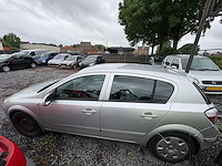 Opel - astra - 1.4 enjoy - car - 2005 - afbeelding 10 van  12