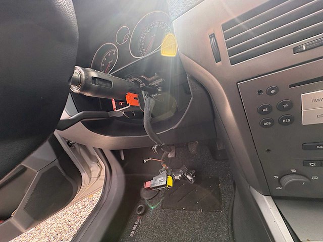 Opel - astra - 1.4 enjoy - car - 2005 - afbeelding 3 van  13