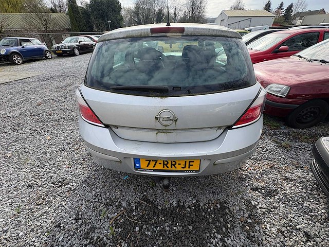 Opel - astra - 1.4 enjoy - car - 2005 - afbeelding 8 van  13