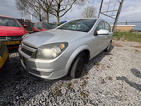 Opel - astra - 1.4 enjoy - car - 2005 - afbeelding 12 van  13