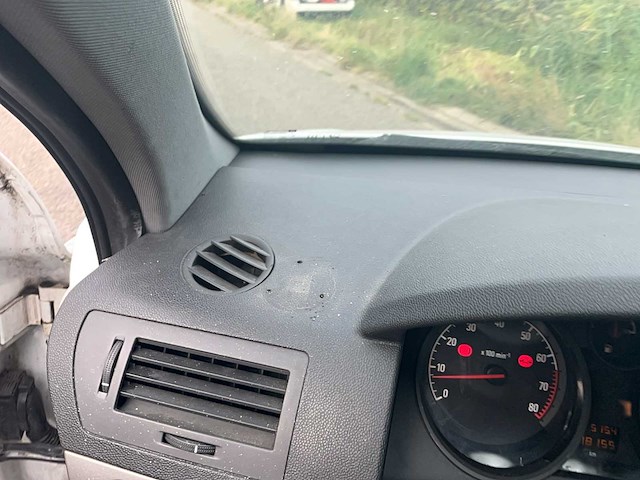 Opel - astra - 2005 - afbeelding 10 van  33