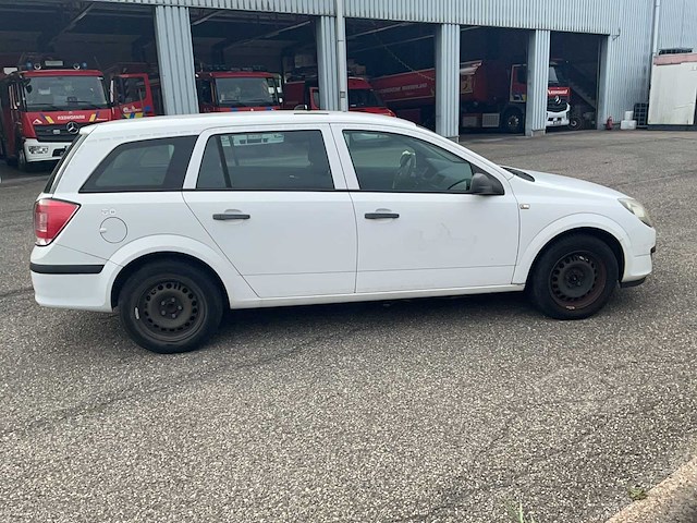 Opel - astra - 2005 - afbeelding 33 van  33