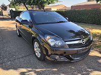 Opel - astra - car - 2010 - afbeelding 10 van  17