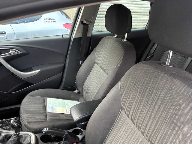 Opel - astra sport tourer - 2011 - voiture - afbeelding 2 van  19