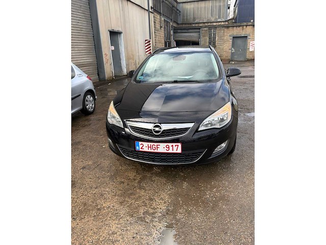 Opel - astra sport tourer - 2011 - voiture - afbeelding 12 van  19