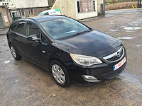 Opel - astra sport tourer - 2011 - voiture - afbeelding 13 van  19
