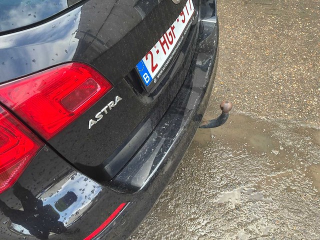 Opel - astra sport tourer - 2011 - voiture - afbeelding 17 van  19
