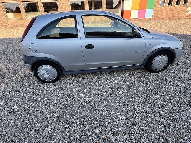 Opel - corsa - 1.0-12v comf.easytr. - car - 2002 - afbeelding 2 van  15