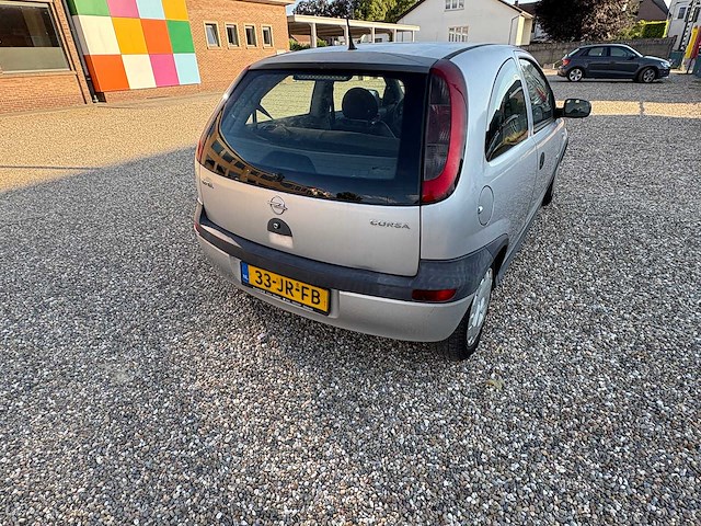 Opel - corsa - 1.0-12v comf.easytr. - car - 2002 - afbeelding 4 van  15