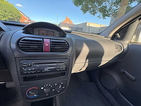 Opel - corsa - 1.0-12v comf.easytr. - car - 2002 - afbeelding 6 van  15