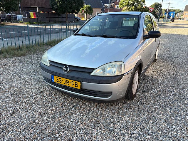 Opel - corsa - 1.0-12v comf.easytr. - car - 2002 - afbeelding 13 van  15