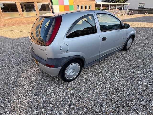 Opel - corsa - 1.0-12v comf.easytr. - car - 2002 - afbeelding 15 van  15