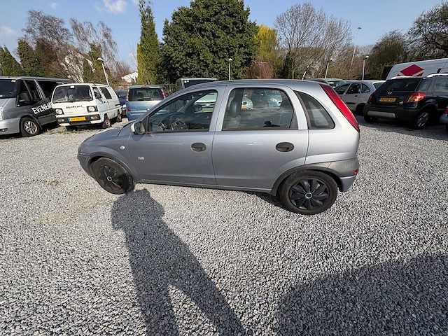 Opel - corsa - 1.2-16v njoy - car - 2002 - afbeelding 3 van  17