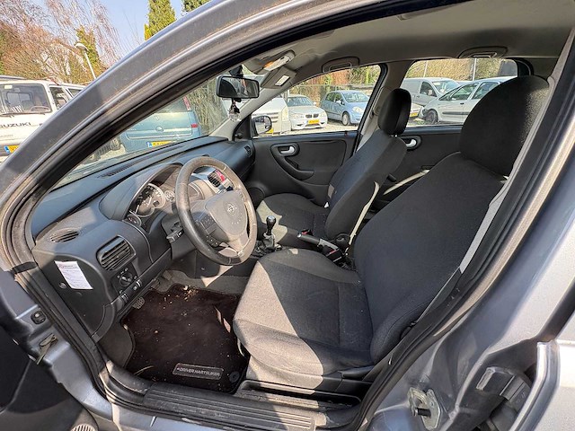 Opel - corsa - 1.2-16v njoy - car - 2002 - afbeelding 5 van  17