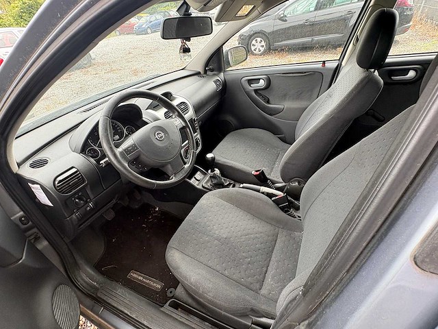 Opel - corsa - 1.2-16v njoy - car - 2002 - afbeelding 7 van  8