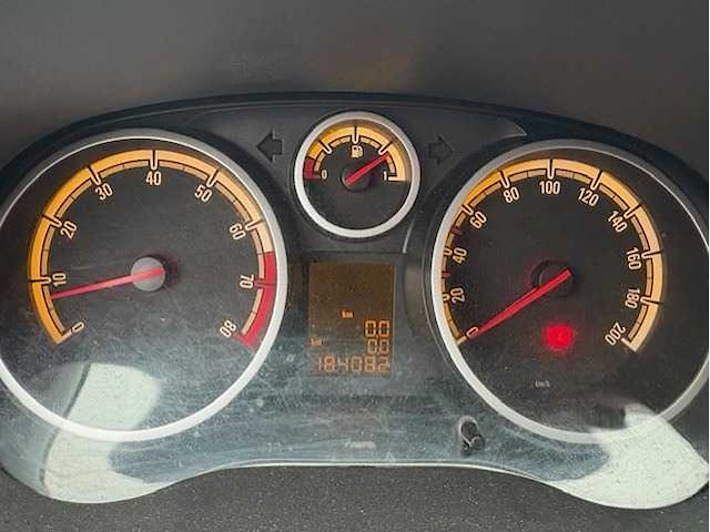 Opel - corsa - 1.2-16v selection - car - 2010 - afbeelding 2 van  16