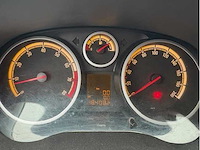 Opel - corsa - 1.2-16v selection - car - 2010 - afbeelding 2 van  16