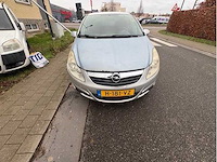 Opel - corsa - 1.2-16v selection - car - 2010 - afbeelding 13 van  16