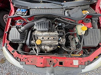 Opel - corsa - 1.4-16v sport - car - 2001 - afbeelding 2 van  10