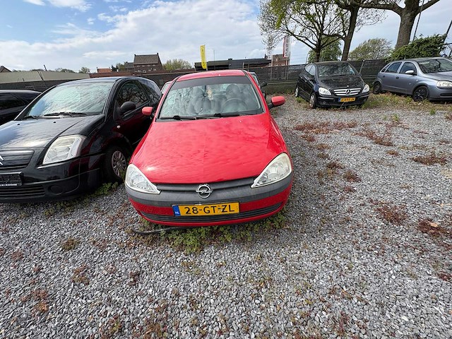 Opel - corsa - 1.4-16v sport - car - 2001 - afbeelding 3 van  10