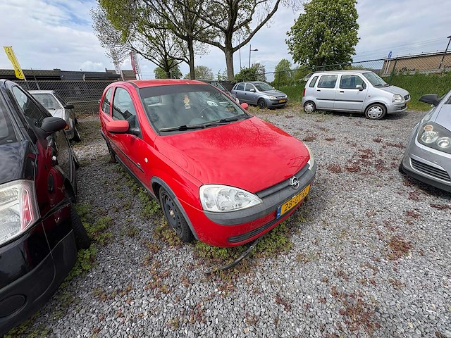 Opel - corsa - 1.4-16v sport - car - 2001 - afbeelding 4 van  10