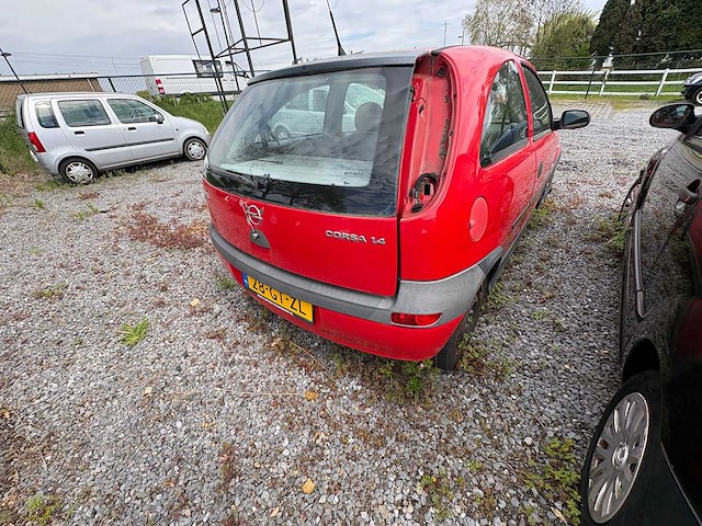 Opel - corsa - 1.4-16v sport - car - 2001 - afbeelding 7 van  10