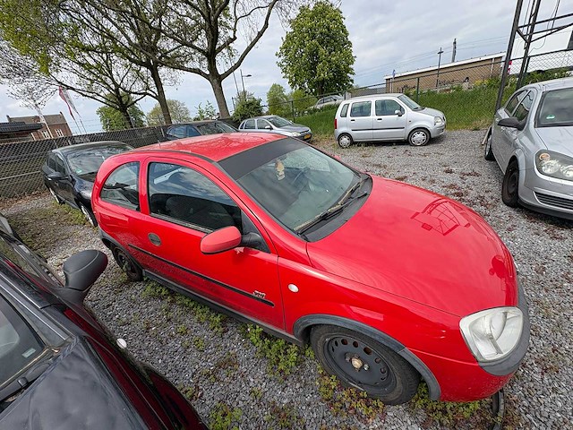 Opel - corsa - 1.4-16v sport - car - 2001 - afbeelding 8 van  10