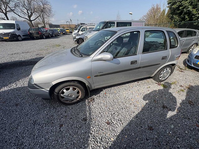 Opel - corsa - 1.4i-16v cdx - car - 1998 - afbeelding 8 van  15