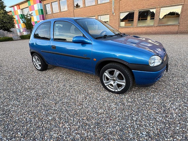 Opel - corsa - 1.4i-16v sport - car - 1998 - afbeelding 3 van  24