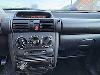 Opel - corsa - 1.4i-16v sport - car - 1998 - afbeelding 13 van  24