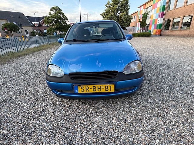 Opel - corsa - 1.4i-16v sport - car - 1998 - afbeelding 18 van  24