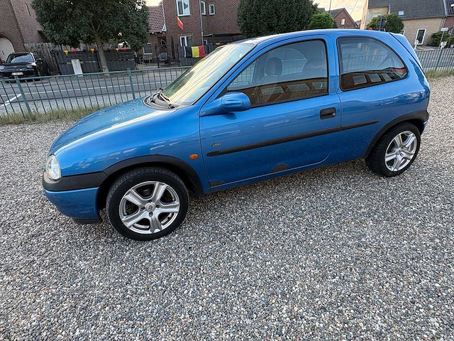 Opel - corsa - 1.4i-16v sport - car - 1998 - afbeelding 19 van  24