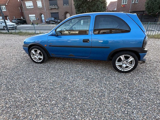 Opel - corsa - 1.4i-16v sport - car - 1998 - afbeelding 22 van  24