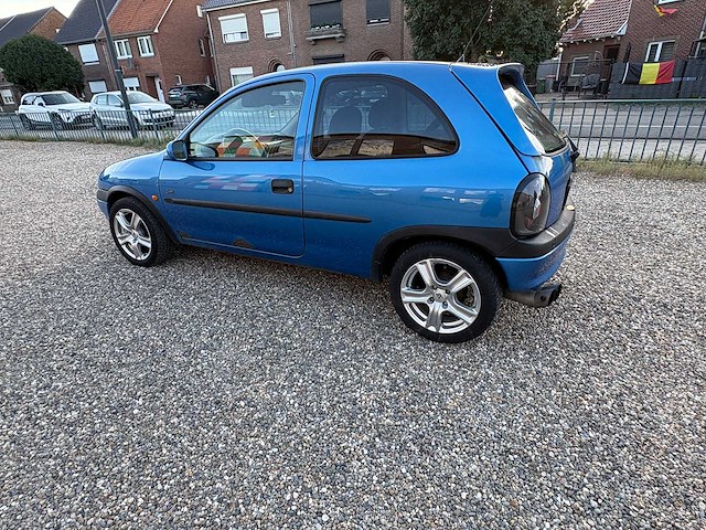 Opel - corsa - 1.4i-16v sport - car - 1998 - afbeelding 23 van  24