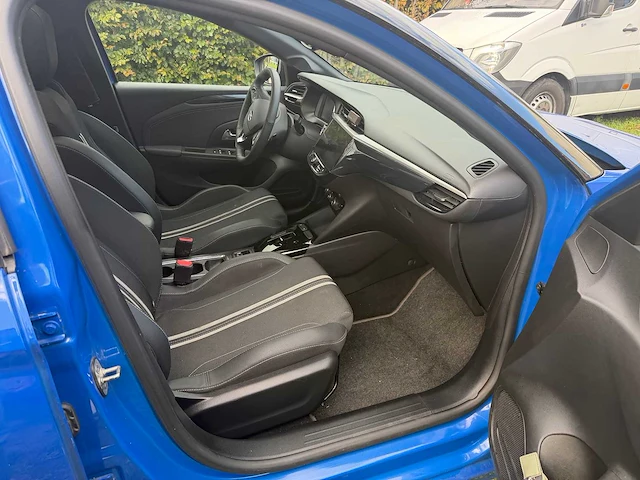 Opel - corsa -2024 -benzine - afbeelding 15 van  17