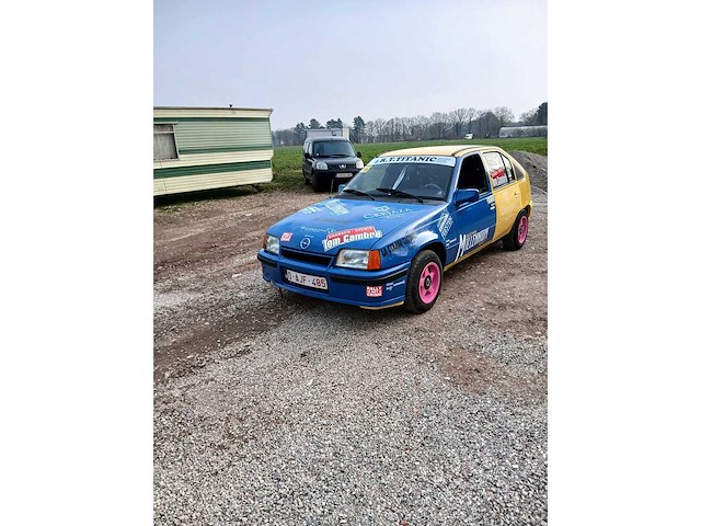Opel - kadett - race wagen - afbeelding 1 van  13