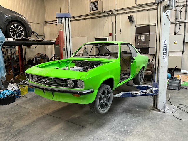 Opel - manta 1600 s - oldtimer - afbeelding 12 van  55