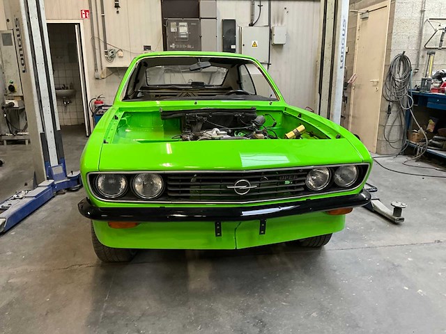 Opel - manta 1600 s - oldtimer - afbeelding 23 van  55