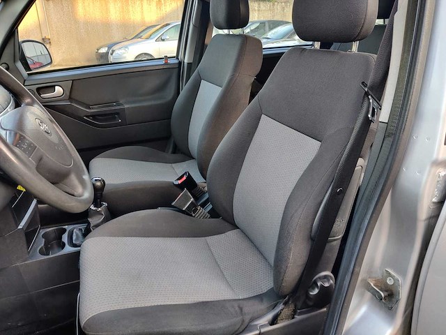 Opel - meriva - car - afbeelding 4 van  9