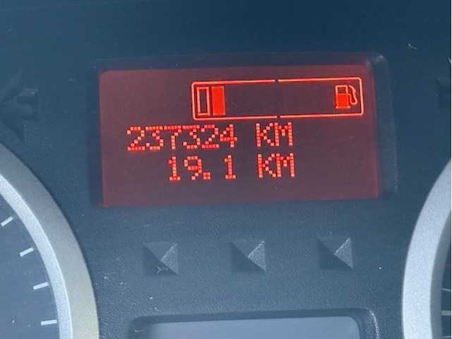 Opel - vivaro - 2.0 cdti l2h1 - car - 2011 - afbeelding 13 van  28