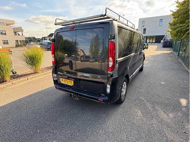 Opel - vivaro - 2.0 cdti l2h1 - car - 2011 - afbeelding 27 van  28