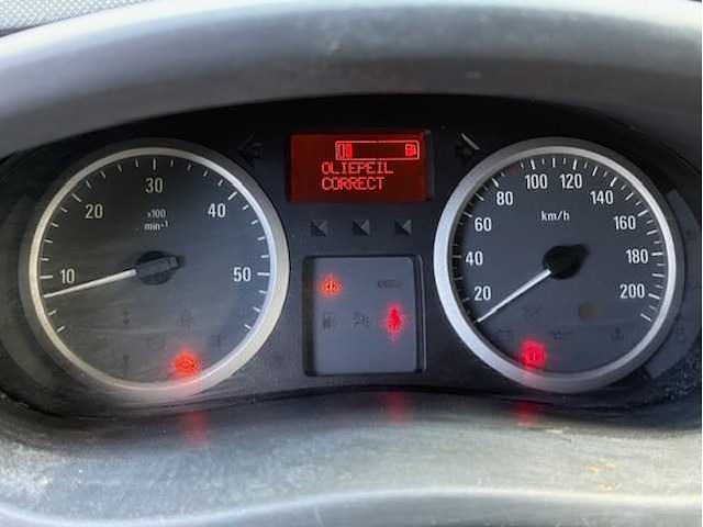 Opel - vivaro - 2.0 cdti l2h1 - car - 2011 - afbeelding 11 van  28