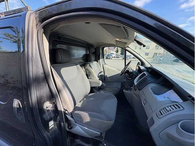 Opel - vivaro - 2.0 cdti l2h1 - car - 2011 - afbeelding 17 van  28