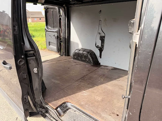 Opel - vivaro - bedrijfswagen - afbeelding 3 van  19