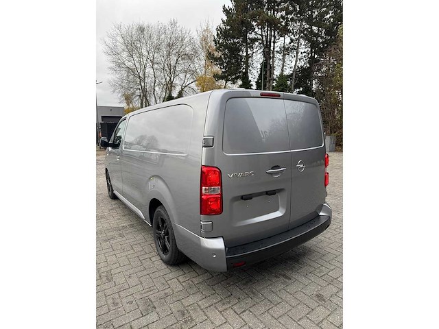 Opel - vivaro - f - car - 2022 - afbeelding 9 van  16