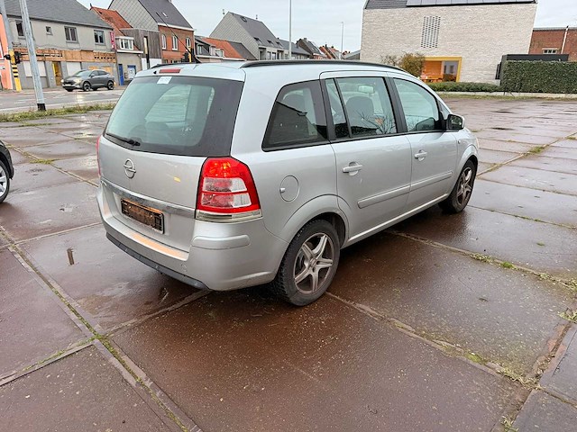 Opel - zafira - car - 2012 - afbeelding 1 van  17