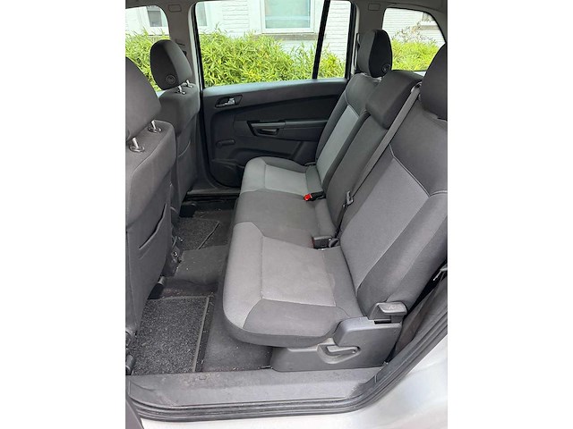 Opel - zafira - car - 2012 - afbeelding 2 van  17