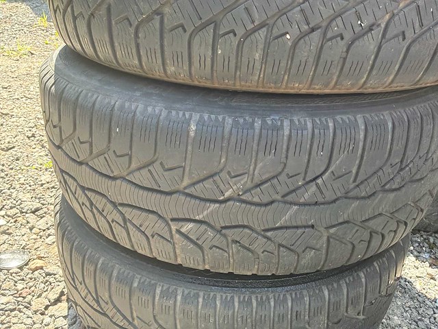 Opel 16 inch set van 4 banden voor opel + velgen taule + wieldop - afbeelding 6 van  11